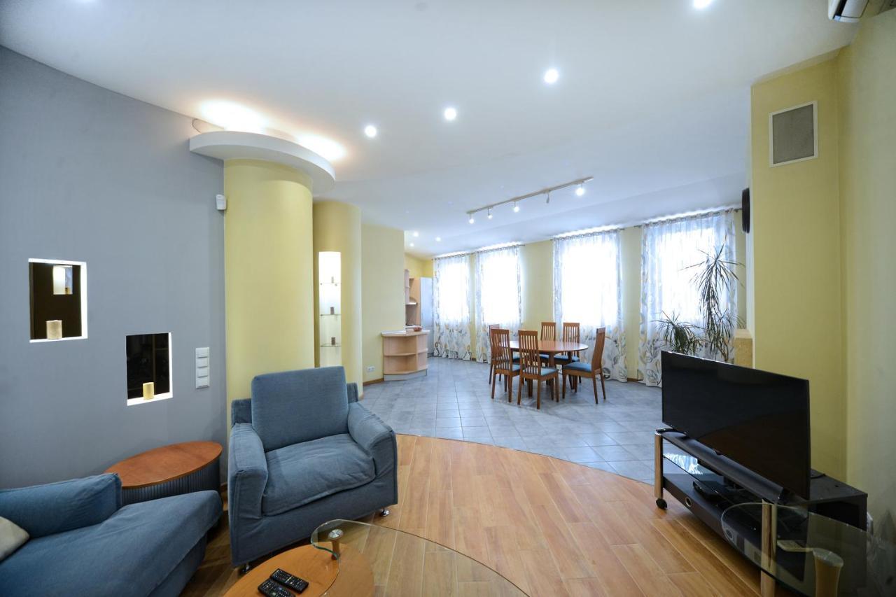 Artol Sophia Apartment Kiev Exterior photo
